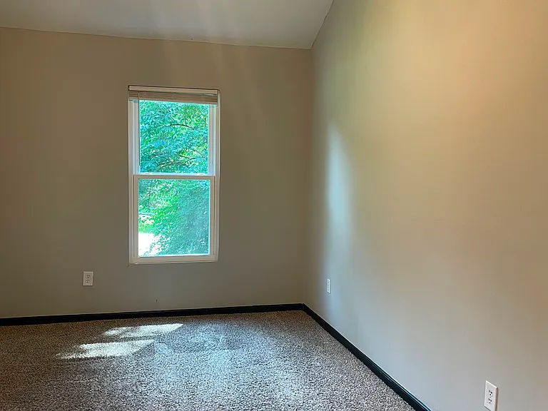 9040 Grand Ave — Photo 8