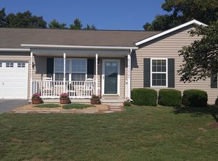 55 Hansberry Ct, Inwood, WV 25428