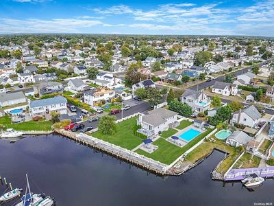 215 W Santa Barbara Road, Lindenhurst, NY, 11757