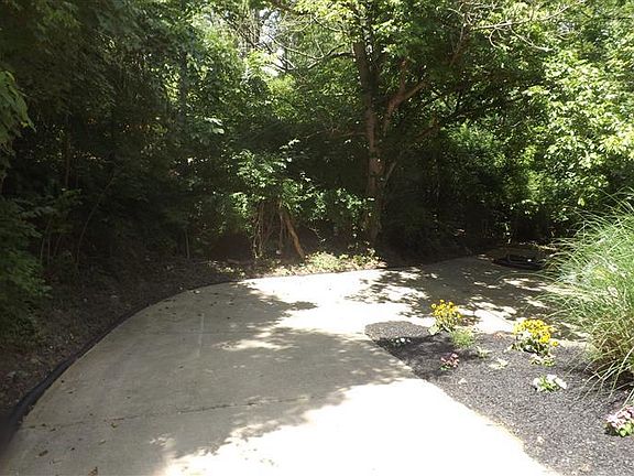 3rd image of 3471 Meadowlark Dr