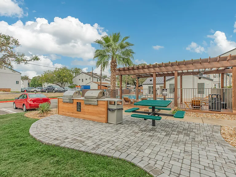 Artisan at South Lamar — Photo 15