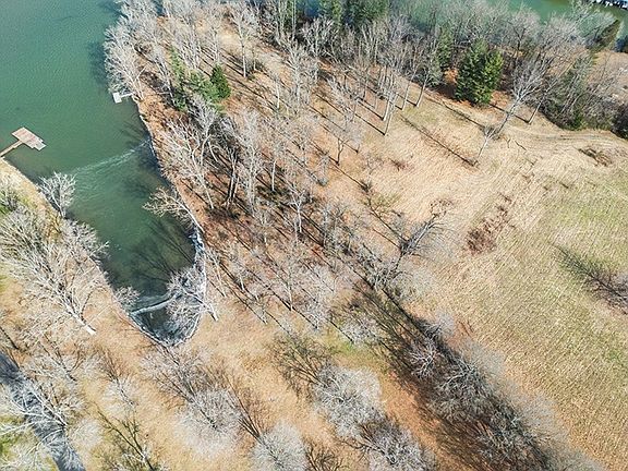 3rd image of 255 Cherokee Dock Rd