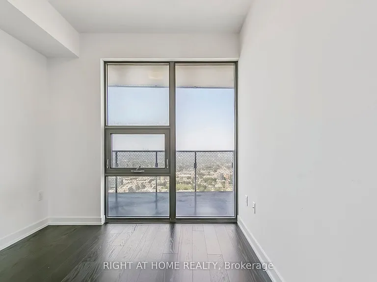 11 Wellesley St W #5408 — Photo 29