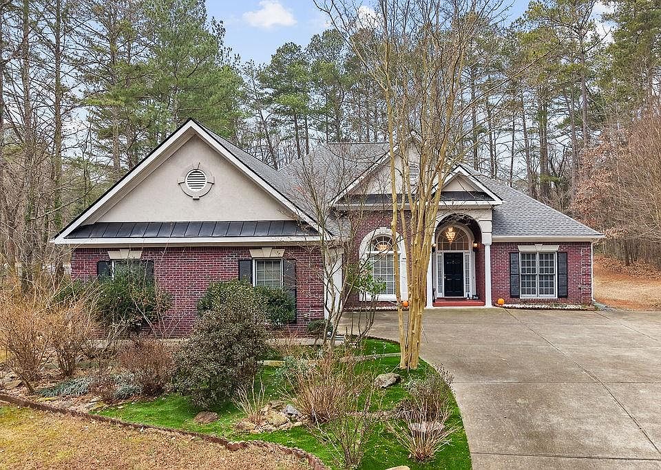 1st image of 3195 Trickum Rd NE