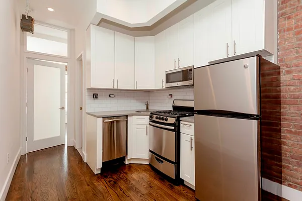 Rented by Compass | media 8