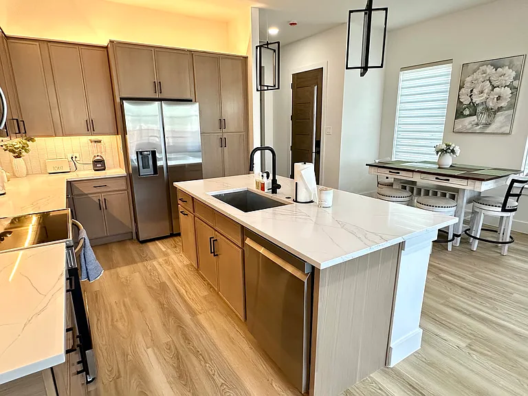 5623 Mesa Cir — Photo 4