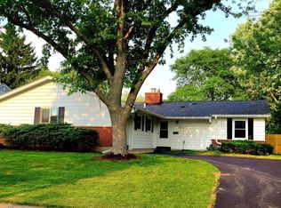 1611 N Ridge Ave, Arlington Heights, IL 60004