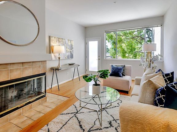 3rd image of 2585 Park Blvd APT Z212