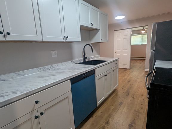 4th image of 420 Woodward Rd APT 17