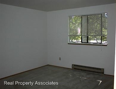 5th image of 19921 19th Ave NE APT 306