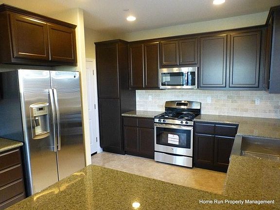 4th image of 879 Blossom Rock Ln