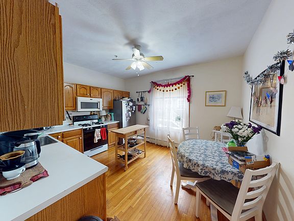 2nd image of 19 South St APT 3