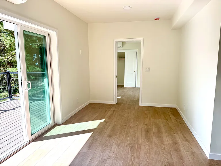 5930 Balboa Dr — Photo 4