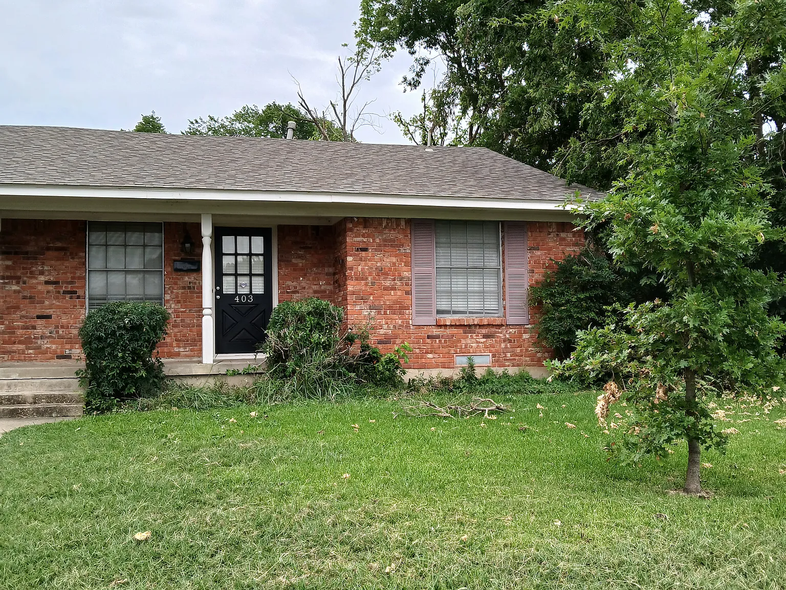 2 bed, 923 sqft, $1,750 — Photo 1