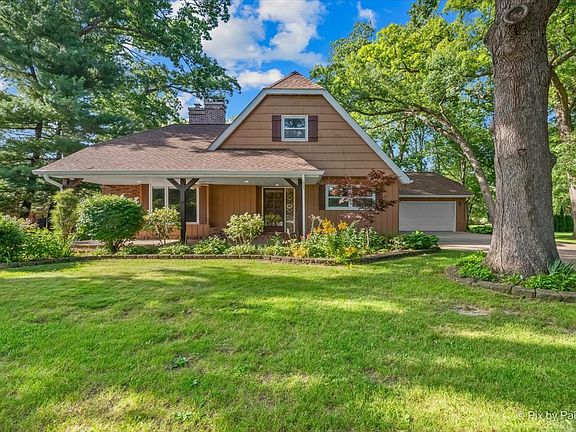 2nd image of 616 Joy Ln