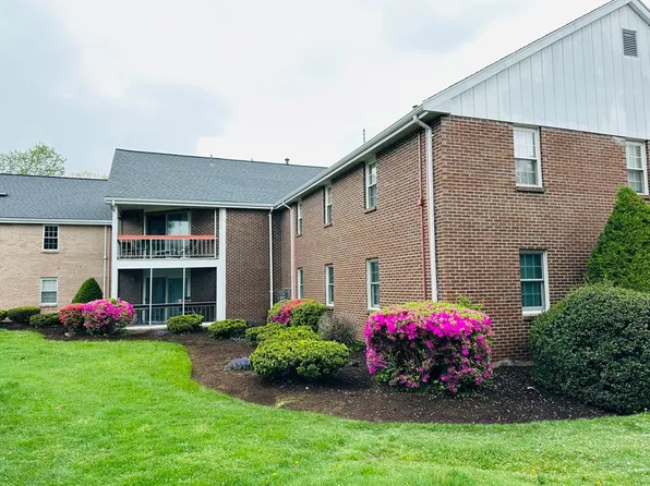 44 Brian Dr APT H, Stoughton, MA 02072