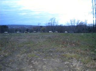 7144 S Abbott Rd, Hamburg, NY 14075