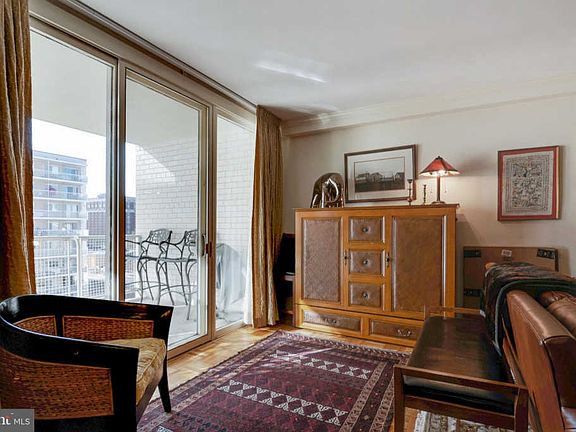 4th image of 2475 Virginia Ave NW #717
