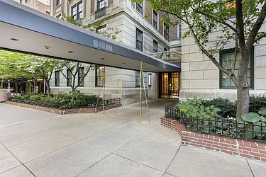 1160 5th Avenue in Carnegie Hill