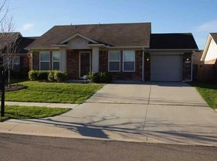 800 Humming Fish Dr, Norman, OK 73069