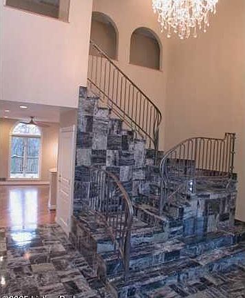 4303 twin elms foyer