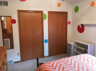 N6527 Valley View Ln, Iron Ridge, WI 53035