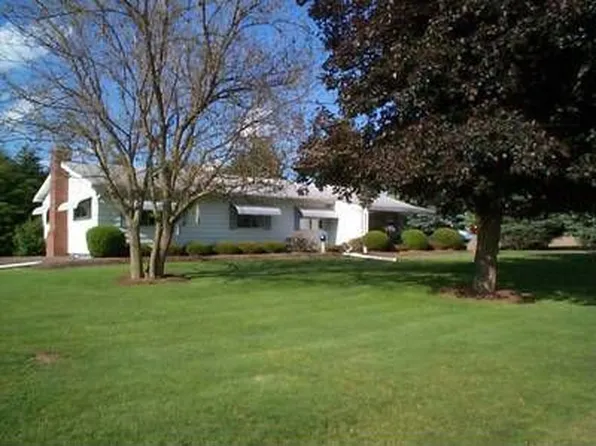 39 Benson Ave, Mansfield, PA 16933