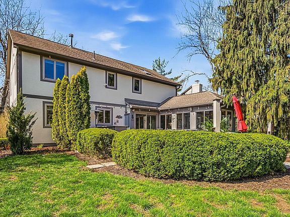 5th image of 8995 Turin Hill Ct N