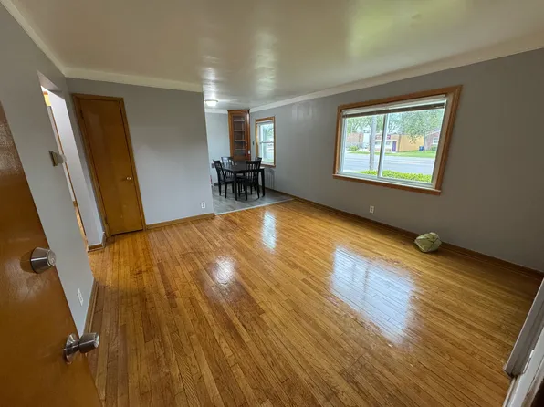 19194 Beech Daly Rd APT 2, Redford, MI 48240