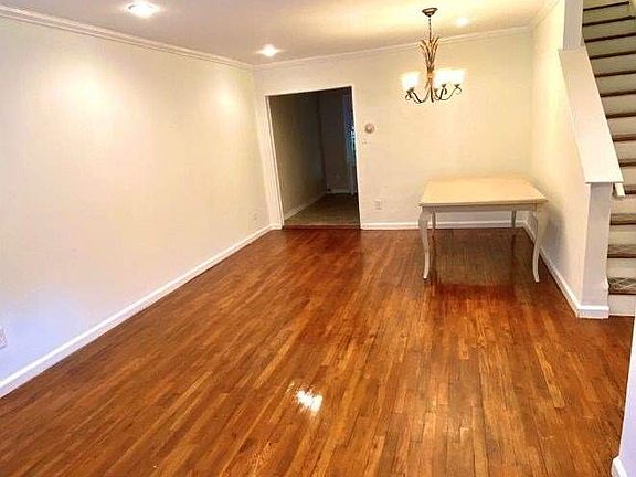 3rd image of 86-31 256th St