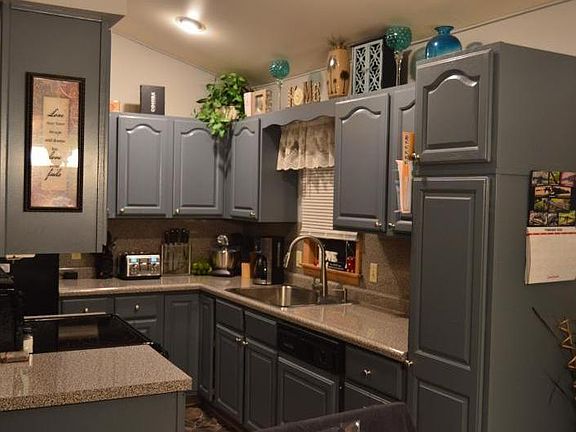 2nd image of 4888 Vista Dr #71