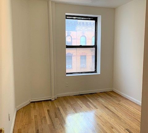 5th image of 226 E 53rd St #5A8