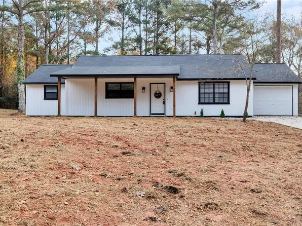 9056 Chestnut Lake Dr, Jonesboro, GA 30236