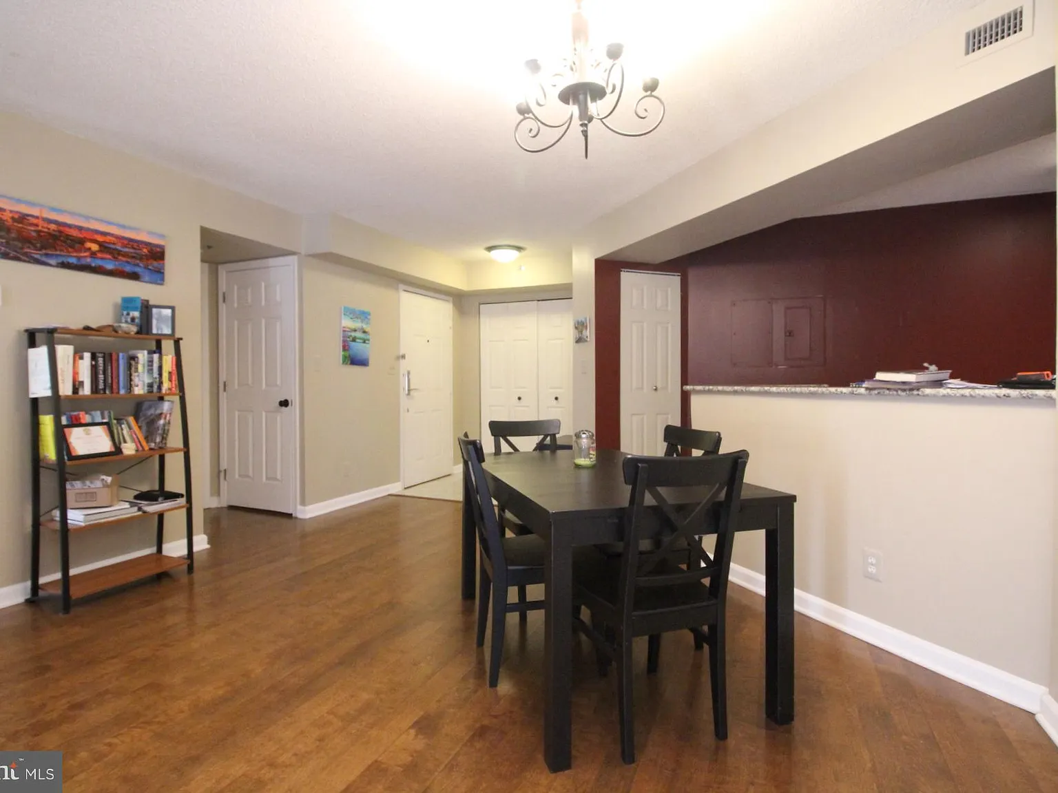 Braddock Place — Photo 4