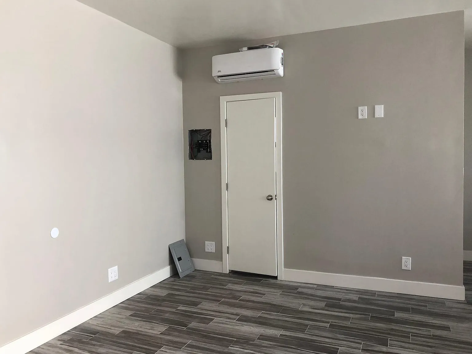 Studio, 360 sqft, $1,395 — Photo 4