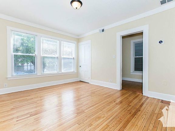 2nd image of 3040 N California Ave #1CC