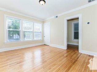 3040 N California Ave #1L, Chicago, IL 60618