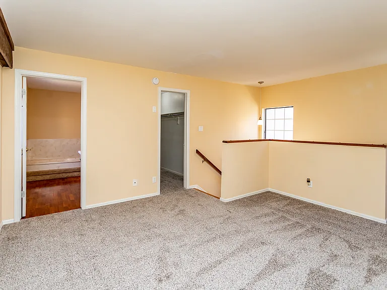 316 Cobblestone Dr — Photo 28