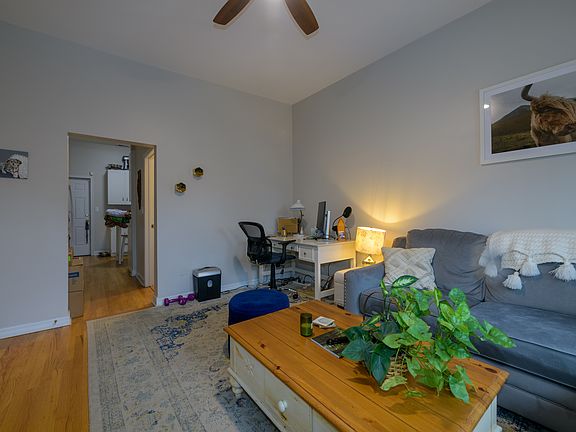 3rd image of 1931 N Francisco Ave APT 2
