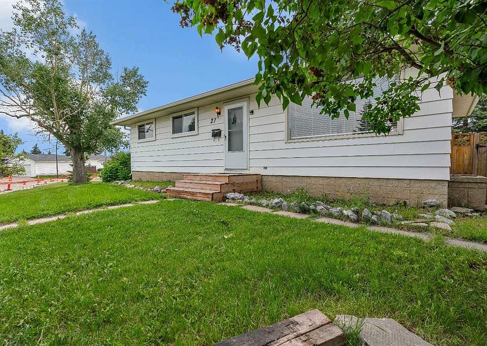 1st image of 27 NE Dovercrest Way SE