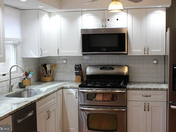 5th image of 31 Lady Diana Cir