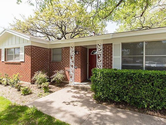 3rd image of 1165 Norwood Dr