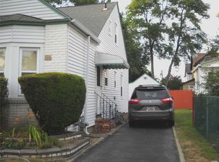 145 Windsor Pkwy, Hempstead, NY 11550