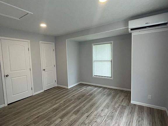 3rd image of 1723 Alta Vista St APT A