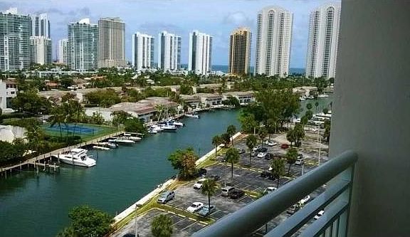 5th image of 400 Kings Point Dr APT 303