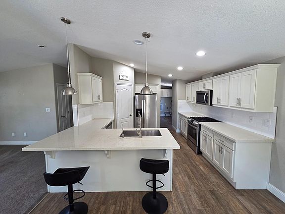 5th image of 22560 Ladan Ln