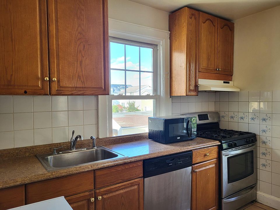 1st image of 321 S 2nd Ave Floor 2