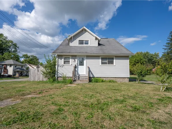 1709 Elm Rd NE, Warren, OH 44483