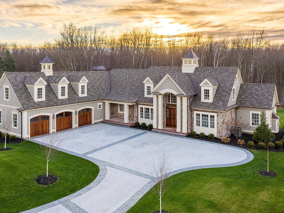 22 Bridle Path Drive
