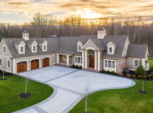 22 Bridle Path Dr, Somers, CT 06071